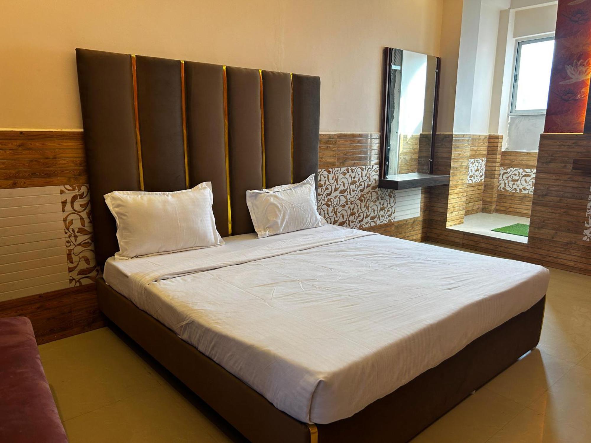 Mahoba Hotels7Apple מראה חיצוני תמונה