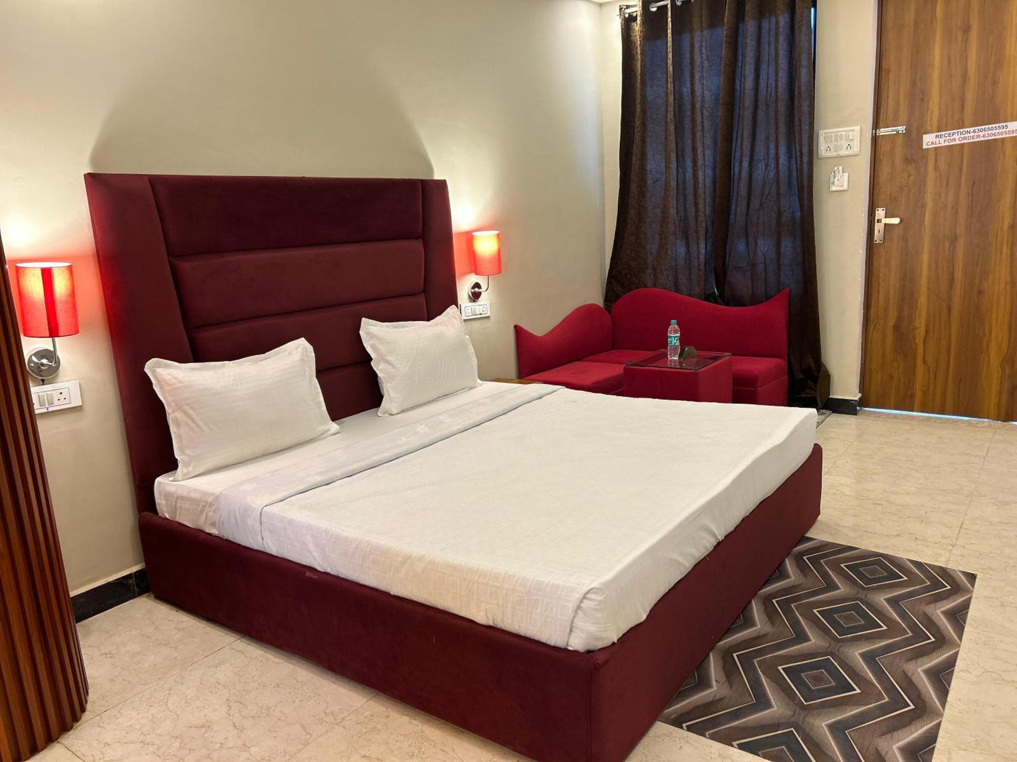 Mahoba Hotels7Apple מראה חיצוני תמונה